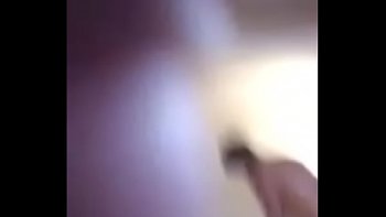 Улыбающаяся мордочка продавца кокаина во время анального секса