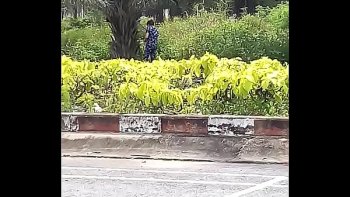 Только чтобы мужик трахал ее как следует