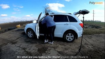 Русские девушки ебут парня страпоном