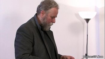 Порно подруги секс по принуждению