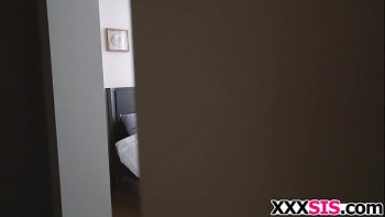 Сводная сестра Лайла Лондон любит член своего брата