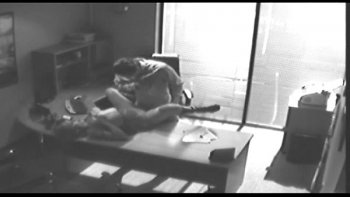 Наблюдение секс в офисе онлайн