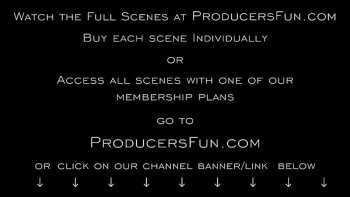 Ручками она размяла сочную пилотку