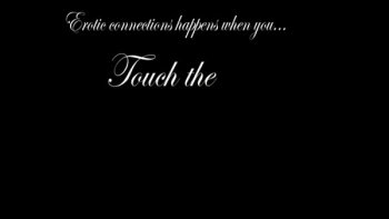 Милашка сама себя возбудила трогая влагалище